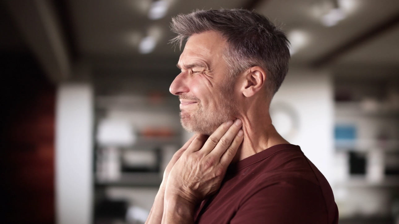 Почему опасно сдерживать чихание и кашель