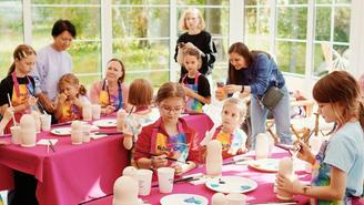 Сергунина пригласила москвичей на пасхальную программу в парках