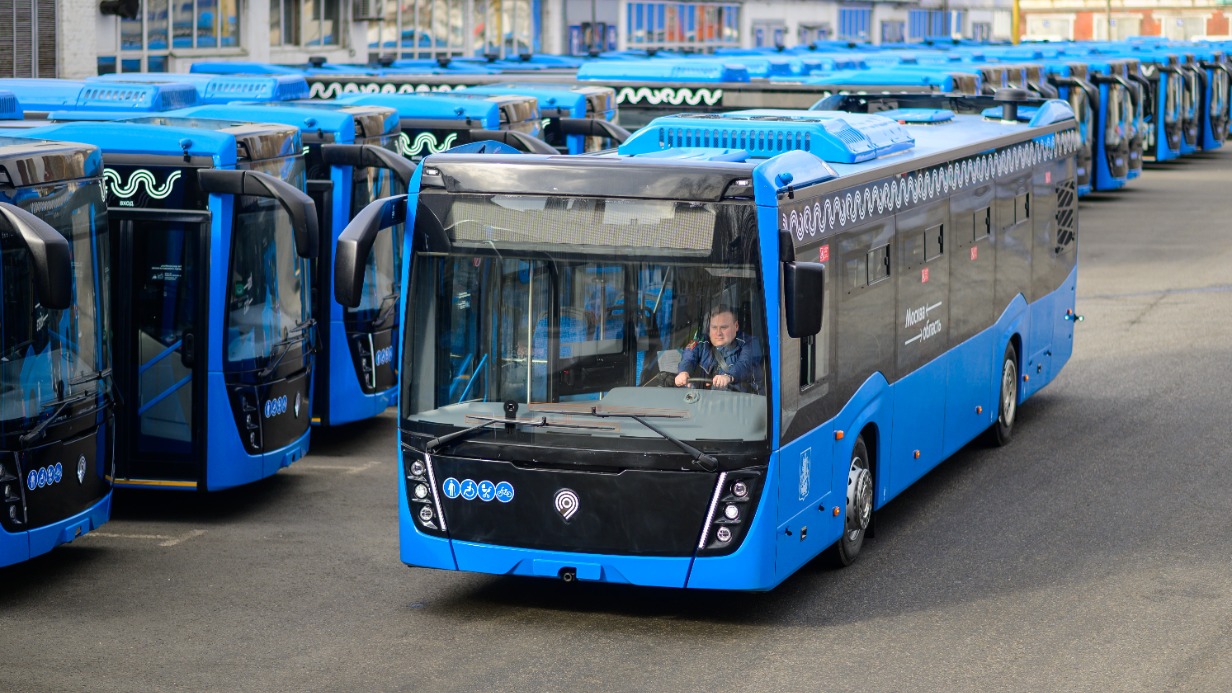 Более 70 новых автобусов НефАЗ-5299 пришли в парки Мосгортранса
