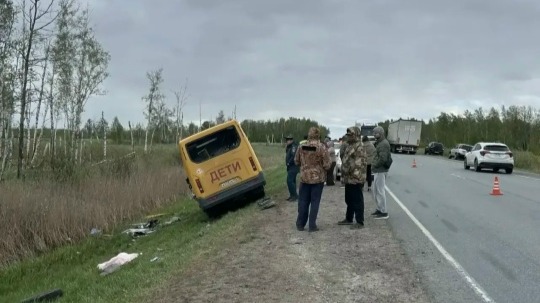 «112»: Погибшего в аварии под Омском мальчика не должно было быть в автобусе