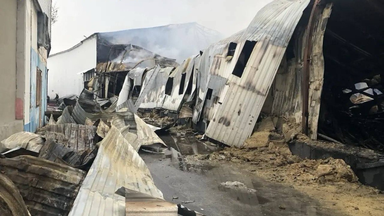 Пожар возле Измайловского кремля: причина, пострадавшие, что известно об организаторе квестов, что сгорело