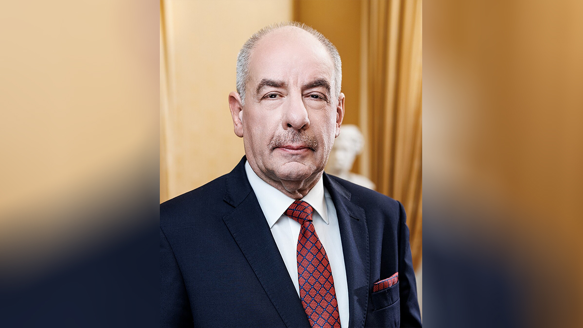 Президент Венгрии Шуйок отказался уходить в отставку по требованию Мадьяра