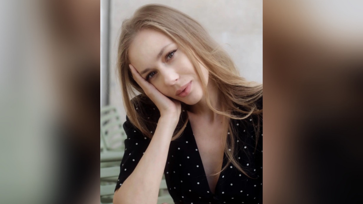 Татьяна Бабенкова считает, что театр сегодня служит формой терапии: на спектакле можно прожить спектр эмоций, не вынося их в обычную жизнь
