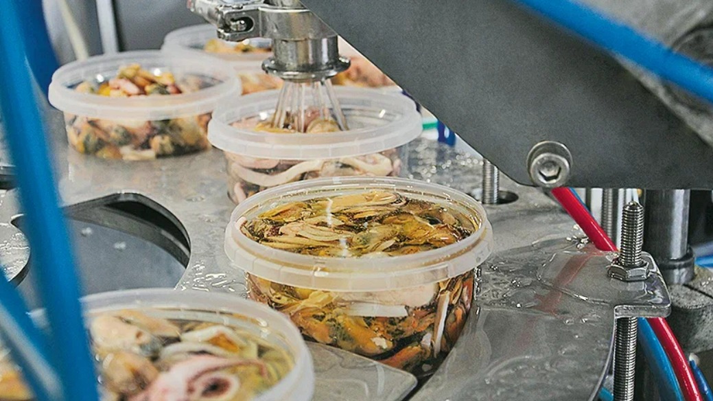 Коктейли из морепродуктов московской компании «Меридиан»