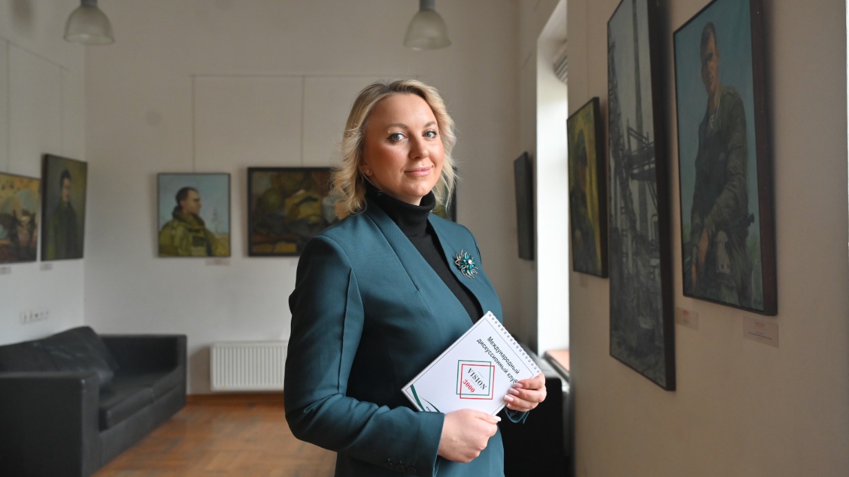 Анастасия Настасьина в МДН на встрече клуба