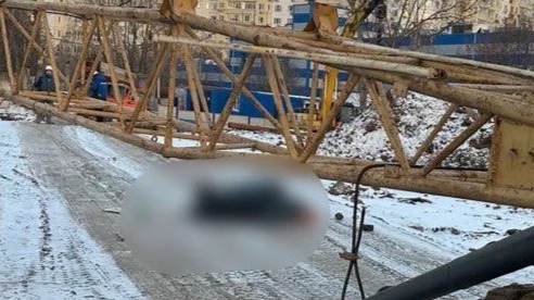 Суд в Москве рассмотрит дело о гибели рабочего после падения стрелы крана