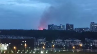 Мощный пожар разгорелся на Алтуфьевском шоссе