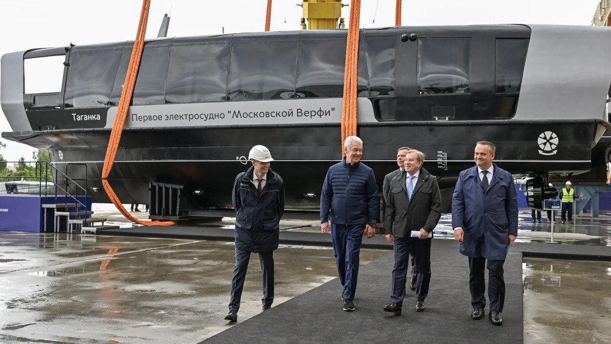 Собянин: Первые четыре электросудна Московской верфи спустили на воду