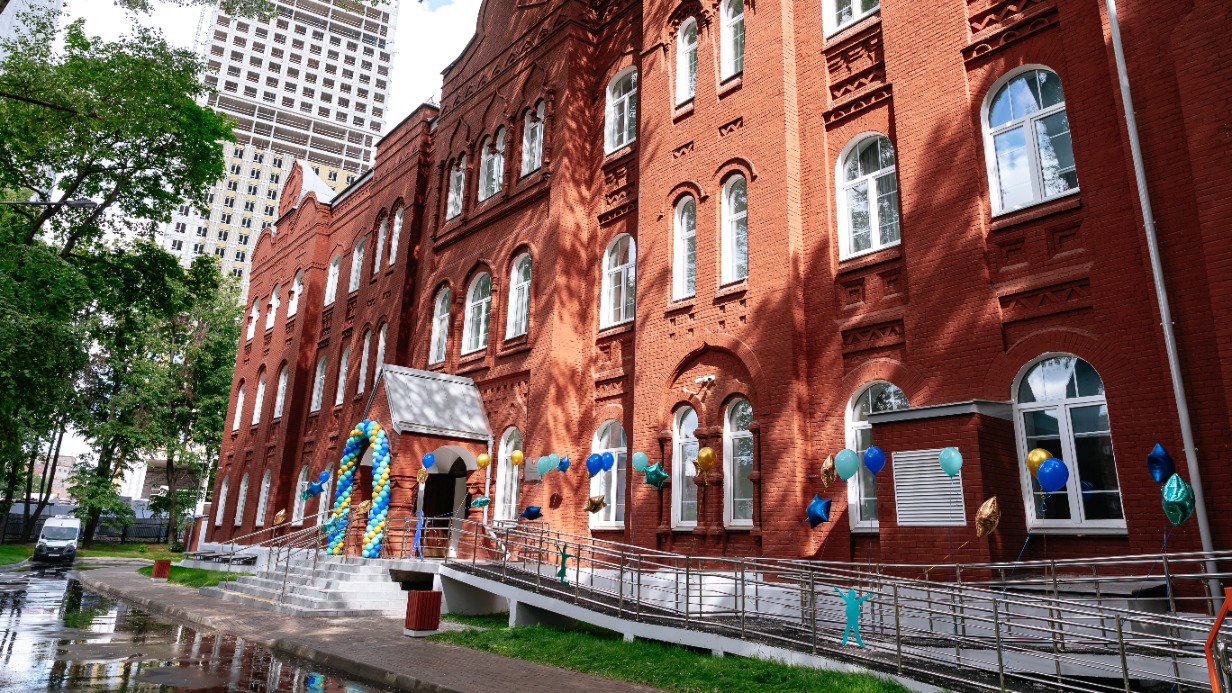 В Москве открыли новый Дом милосердия для семей с детьми, проходящими лечение