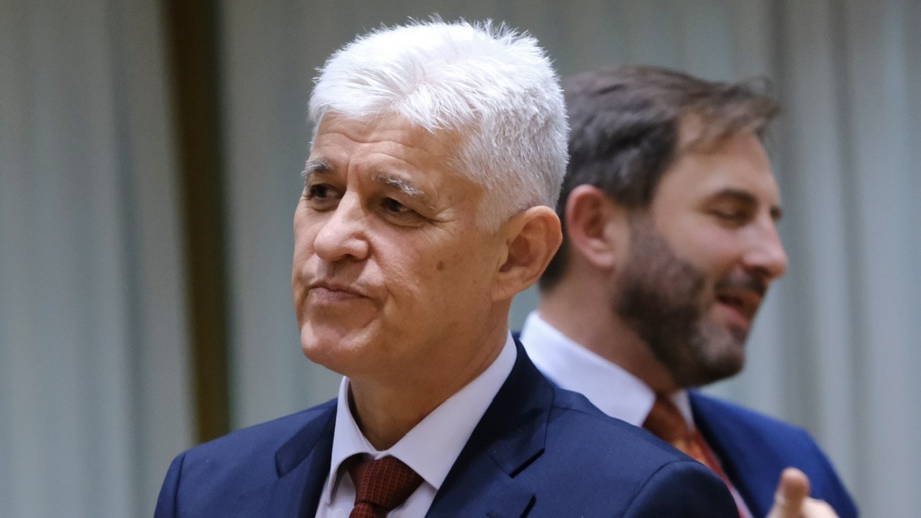 Болгария прекратит оказывать Украине военную помощь