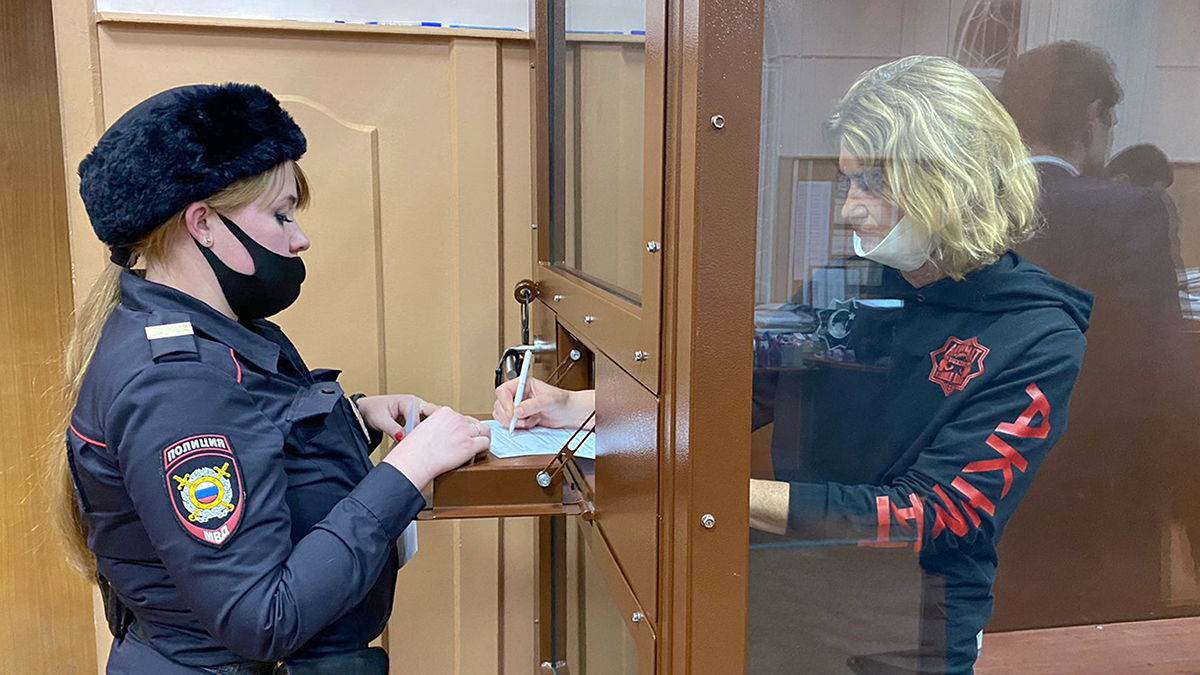 Выход экс-главы БКФ Миримской по УДО: почему ее выпустили — мнение правозащитника Мельникова