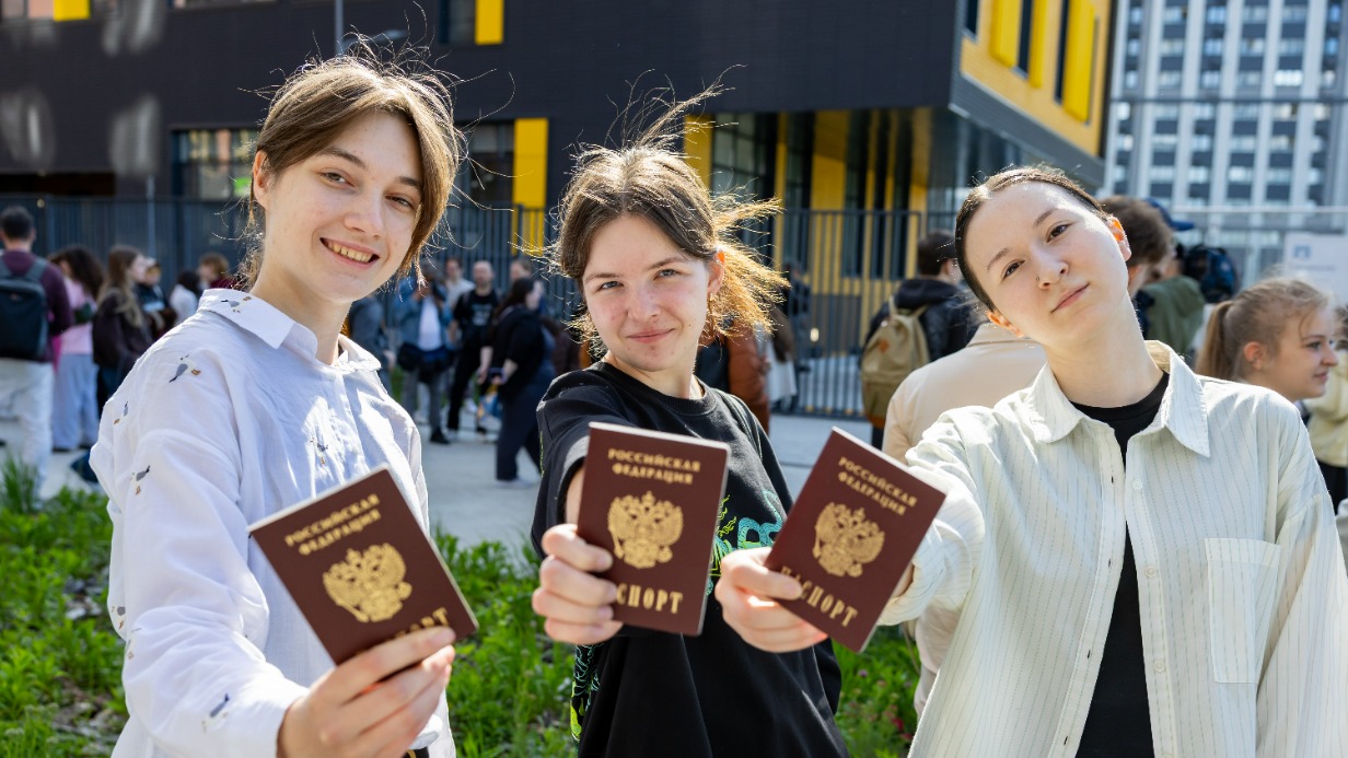 В Москве проходит ЕГЭ по биологии, географии и иностранным языкам