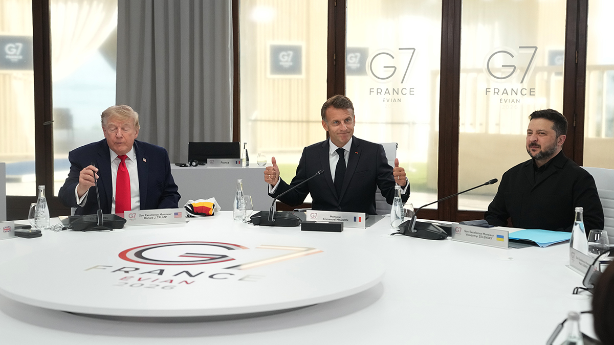 Зеленский, Трамп и Макрон провели закрытую встречу на G7