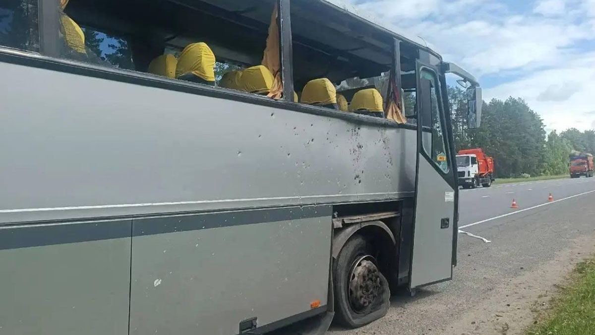 Удар ВСУ по автобусу с футболистами под Брянском: что известно