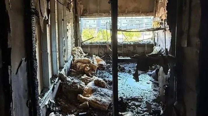 Четыре человека пострадали при пожаре в хостеле на Липкинском шоссе в Мытищах