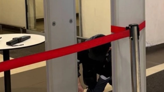 Конструкция упала на мальчика в ТЦ «Колумбус» в Москве: что известно, подробности