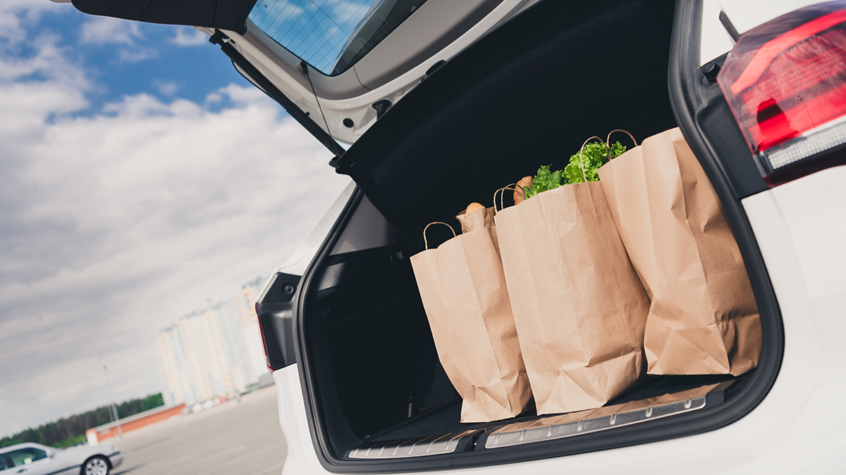 Как безопасно перевозить продукты в жару: советы эксперта