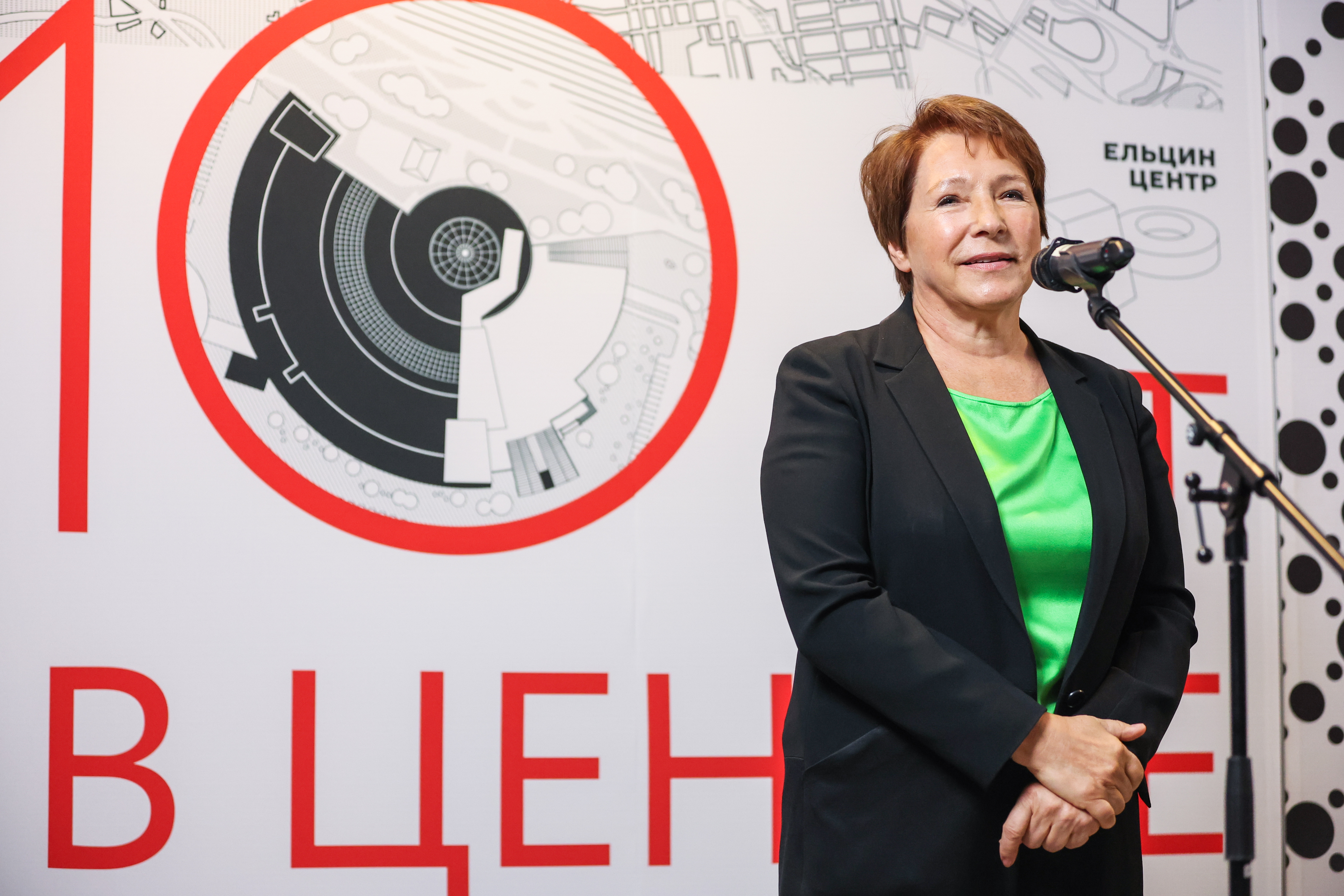 Внучка Бориса Ельцина Мария Юмашева опубликовала в Сети архивное фото матери
