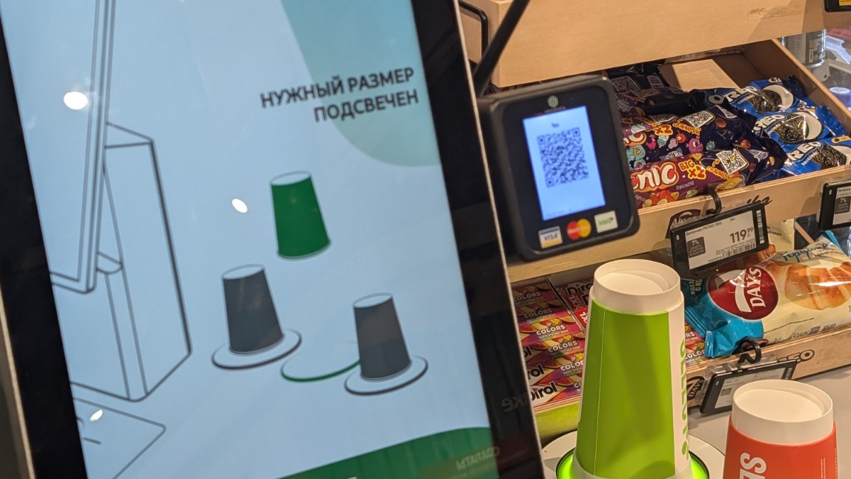 «Перекресток» тестирует новую станцию приготовления кастомизированных напитков