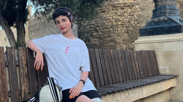 Умерла 20-летняя модель Хадиджа Рагимова, которой ампутировали ногу из-за рака