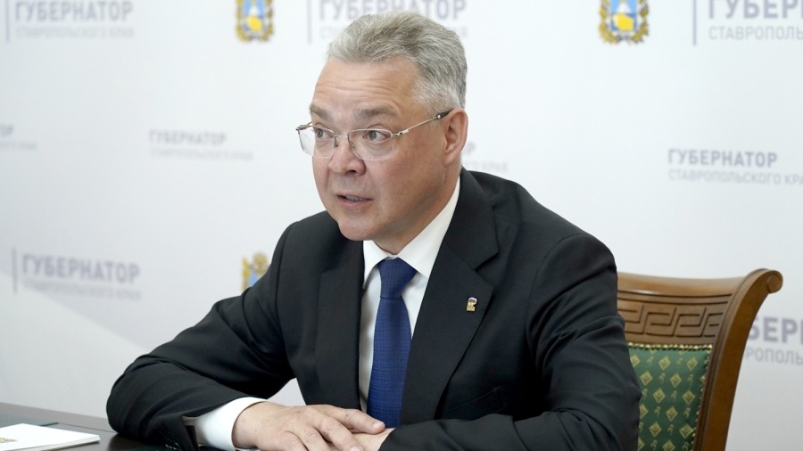 Глава Ставрополья Владимиров призвал чиновников ходить пешком для экономии бензина