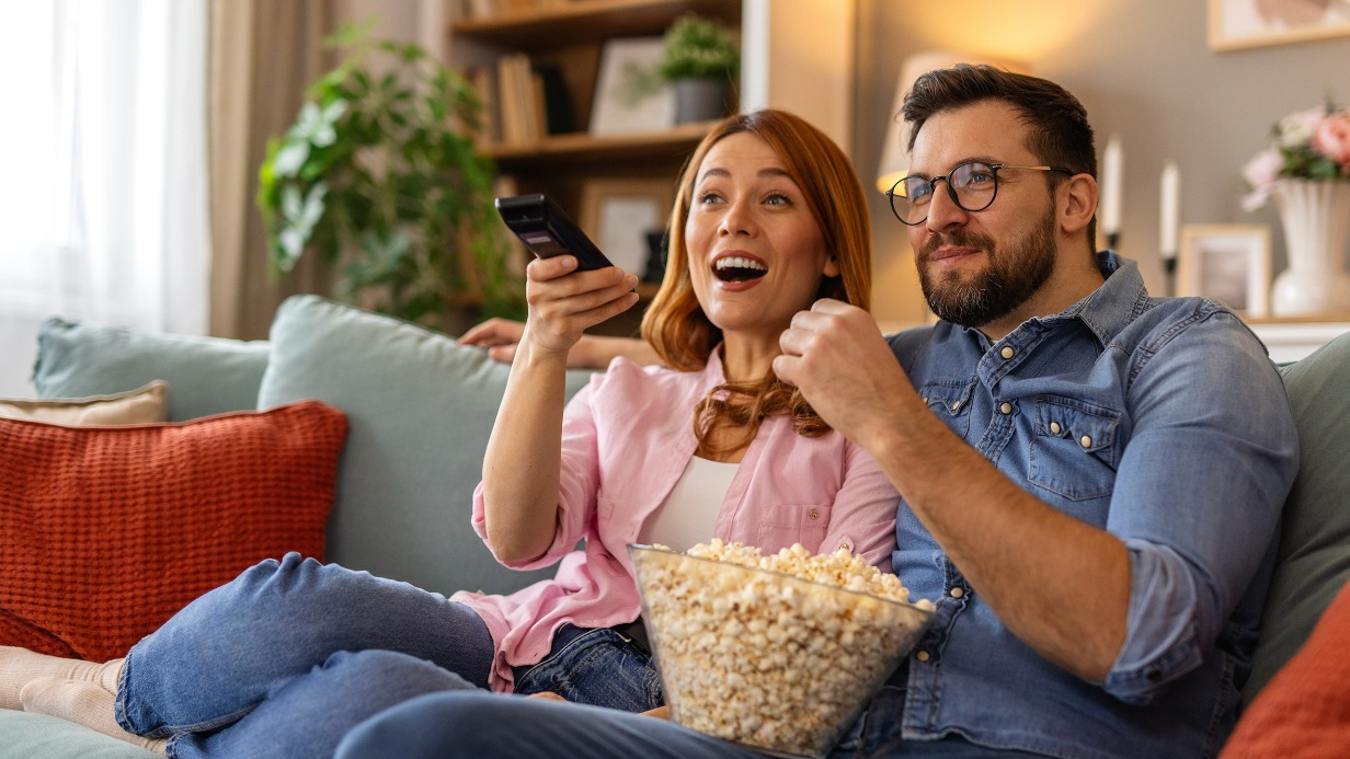 Чаще всего фильмы и сериалы в онлайн-кинотеатрах россияне смотрят в выходные