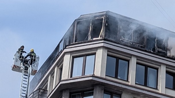 Площадь пожара увеличилась в ЖК «На Страстном бульваре» в Москве