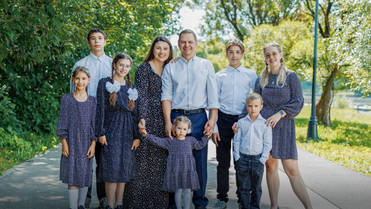Собянин: 15 московских семей награждены почетным знаком «Родительская слава»