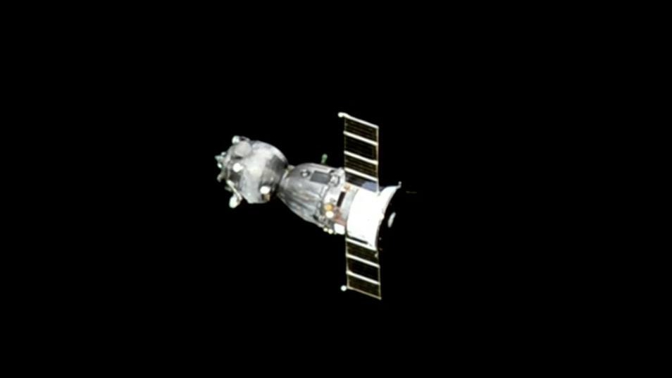«Союз МС-28» отстыковался от МКС и начал спуск с орбиты после 241 дня в космосе