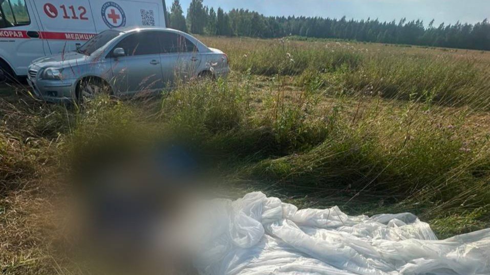 СК начал проверку после гибели ветерана ВДВ во время прыжка с парашютом