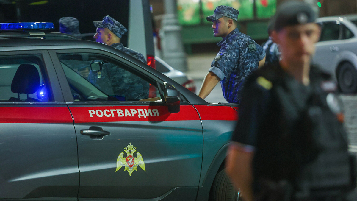 Пьяного мужчину, разгромившего номер гостиницы в центре Москвы, задержали