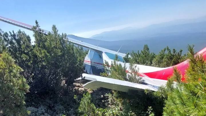 Крушение самолета Cessna-182 в Иркутской области: что с ним случилось, что с пилотами, как они выжили