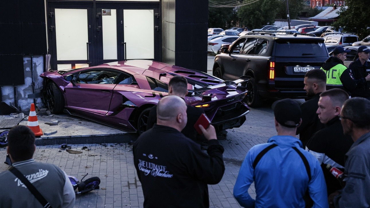 ДТП с Lamborghini в Екатеринбурге: кто пострадал, мог ли за рулем быть сын олигарха Алтушкина, чем он известен