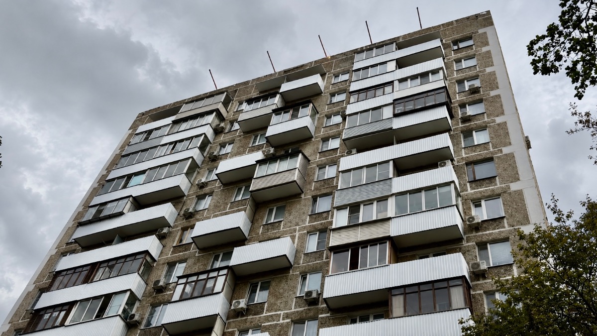 В районе Мещанский в жилом здании, в котором проживал народный артист Юрий Богатырев, проходит капитальный ремонт