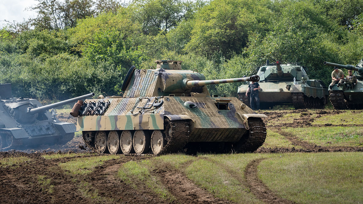 Mash: Строители раскопали в Казани немецкий танк Panther времен ВОВ