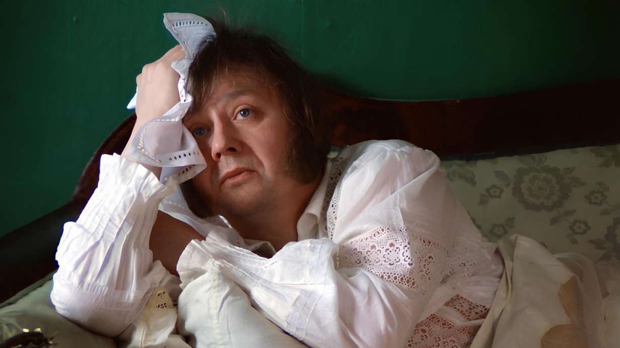 Кадр из фильма «Несколько дней из жизни Обломова» (1979): Олег Табаков (Обломов). Обломовщина стала синонимом лени