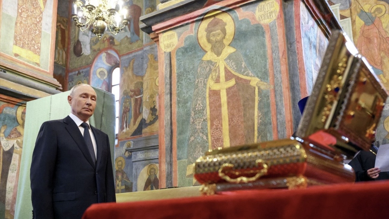 Путин назвал чудесным обретение мощей Дмитрия Донского в Архангельском соборе