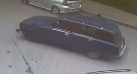 Подросток угнал «Жигули» на Вильнюсской улице в Москве: фото