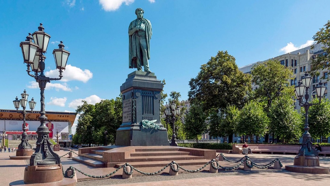 Москвичи решат на тестовом голосовании, нужно ли переносить памятник Пушкину