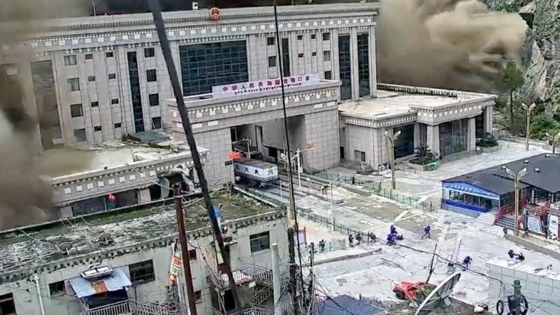 Количество погибших из-за наводнения в Непале возросло до 95 человек