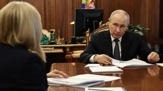 Владимир Путин обсудил с Эллой Памфиловой грядущие парламентские выборы