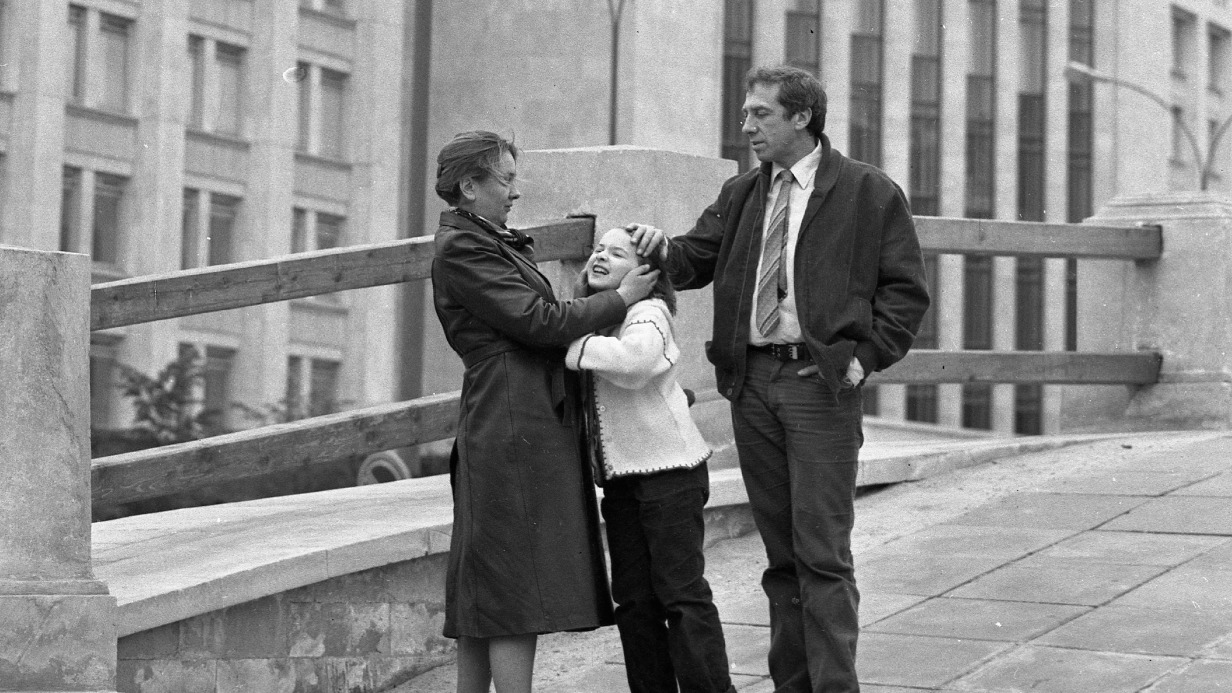 Актеры Наталья Тенякова и Сергей Юрский с дочерью Дашей, фото 1982 года