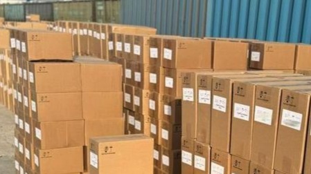 Контрабанду сигарет на миллиард рублей пресекли в Москве: кого задержали