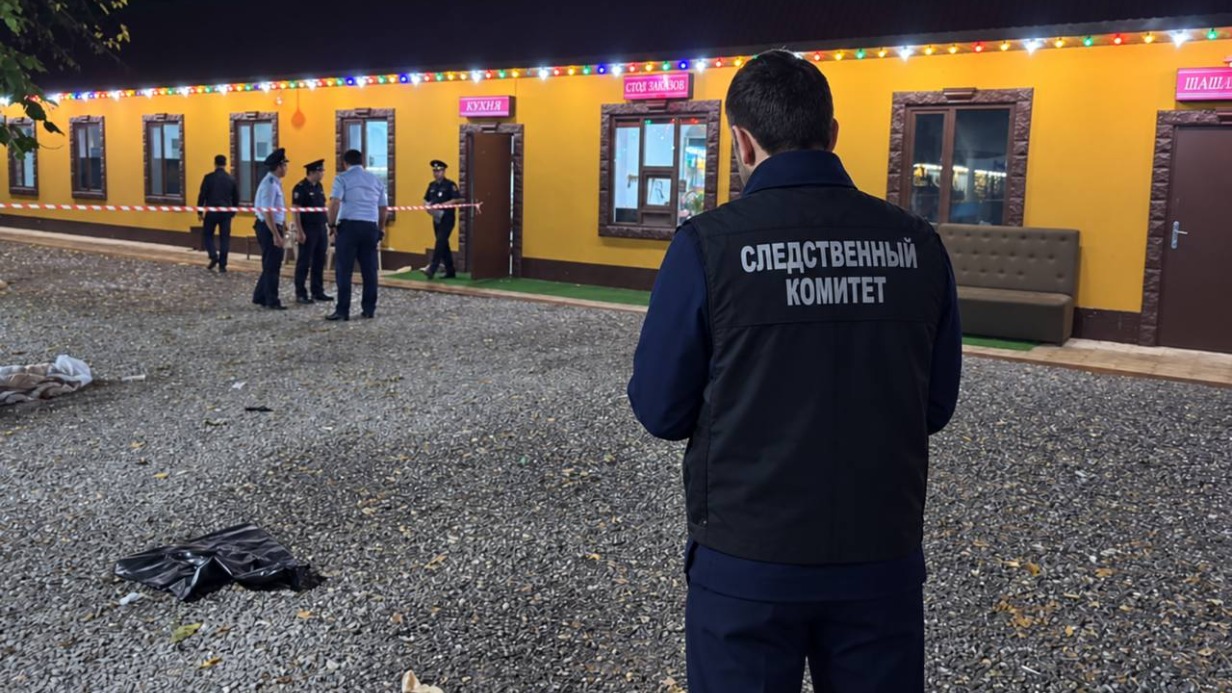 Мужчина убил бывшую жену и дочь в кафе в Хасавюрте: почему он это сделал, что ему грозит, что известно о семье