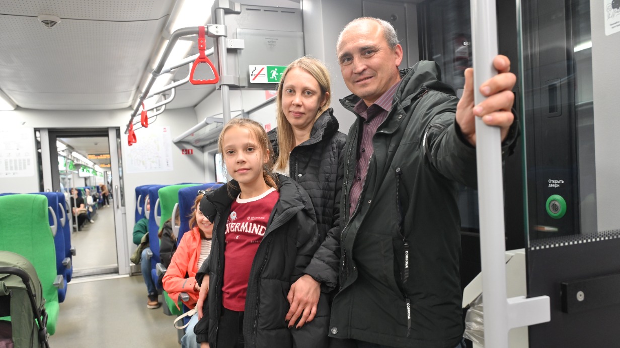 5 сентября москвич Алексей Рыбалко вместе с женой Полиной и дочерью Юлией едут по МЦК