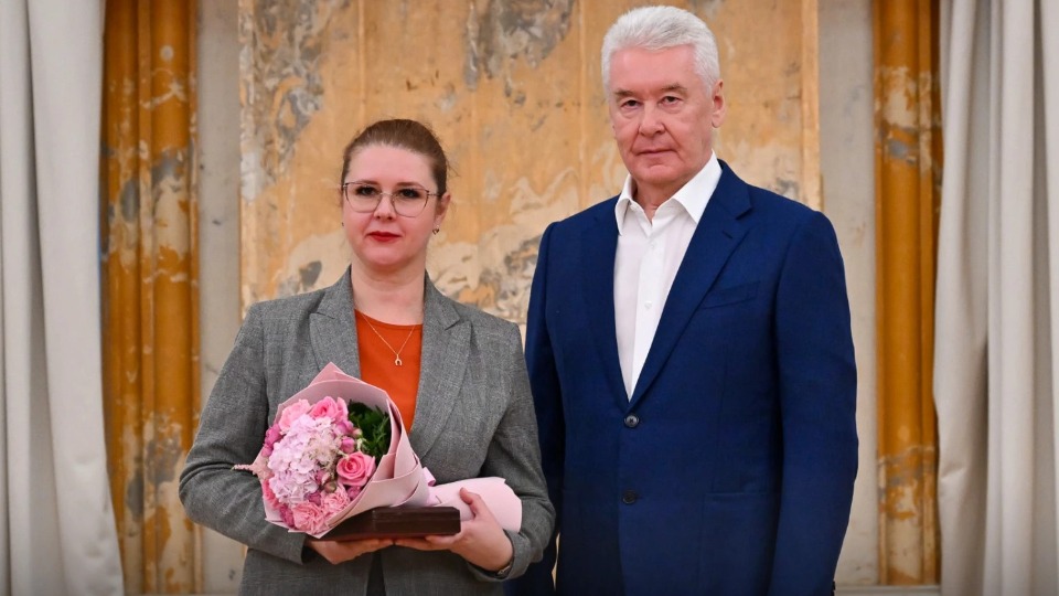 Сергей Собянин наградил московских медиков, работавших в ЛНР и ДНР
