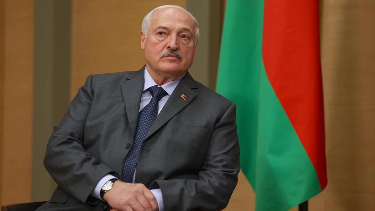 Лукашенко: Белоруссия могла бы повторить судьбу Украины из-за событий 2020 года