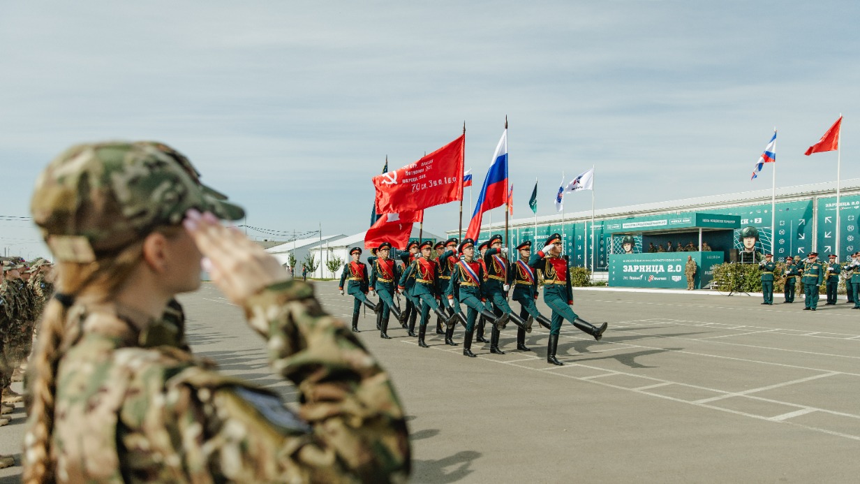 Москвичи показали высокие результаты на всероссийской военно-патриотической игре «Зарница 2.0» 