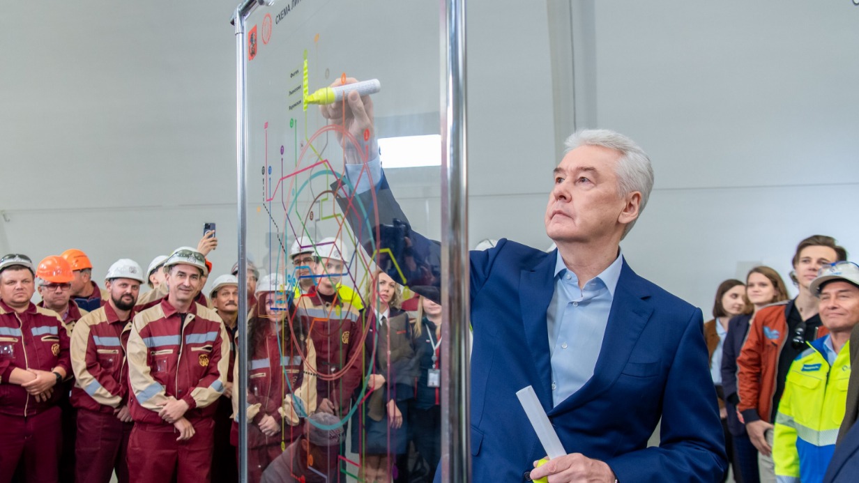 Мэр Москвы Сергей Собянин на открытии участка «Селигерская» — «Физтех» Люблинско-Дмитровской линии Московского метрополитена