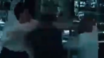 Драка в торговом центре около Пятницкого шоссе в Москве: видео